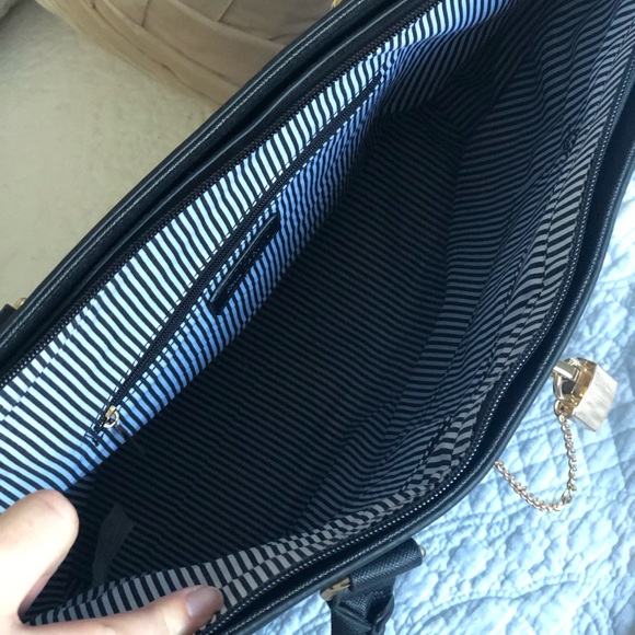 Call It Spring black tote bag - Picture 3 of 4